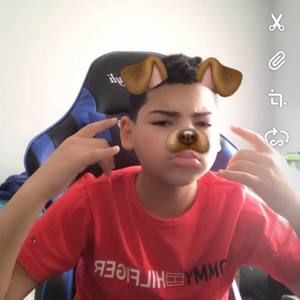 Meet your Posher, Kenneth